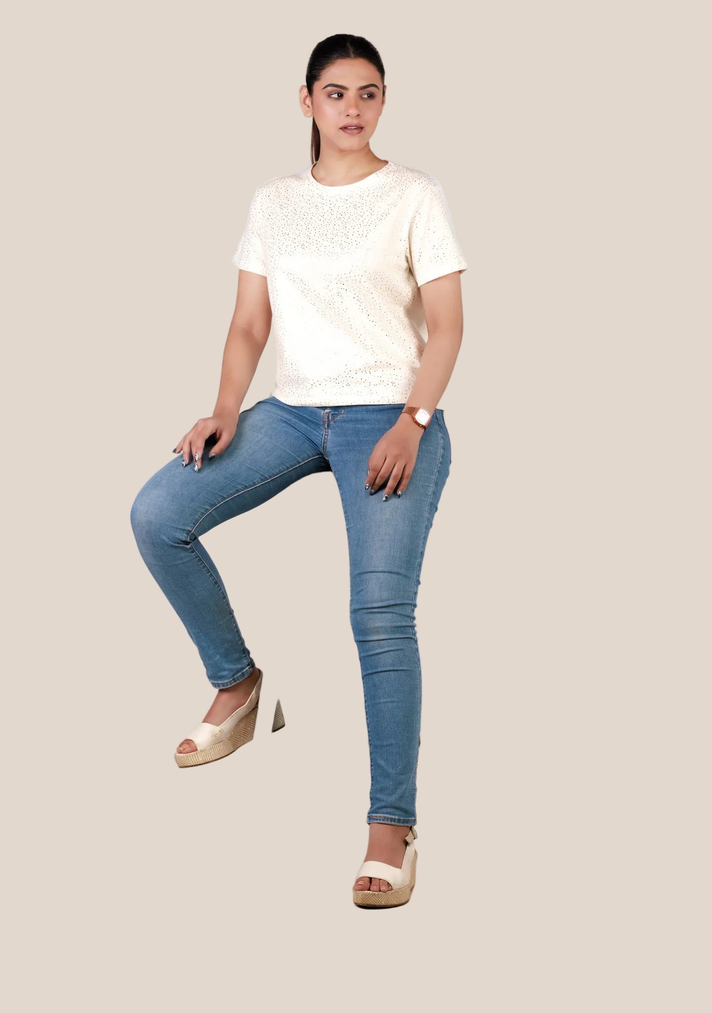 Short-Length T-Shirt - Dotted Beige