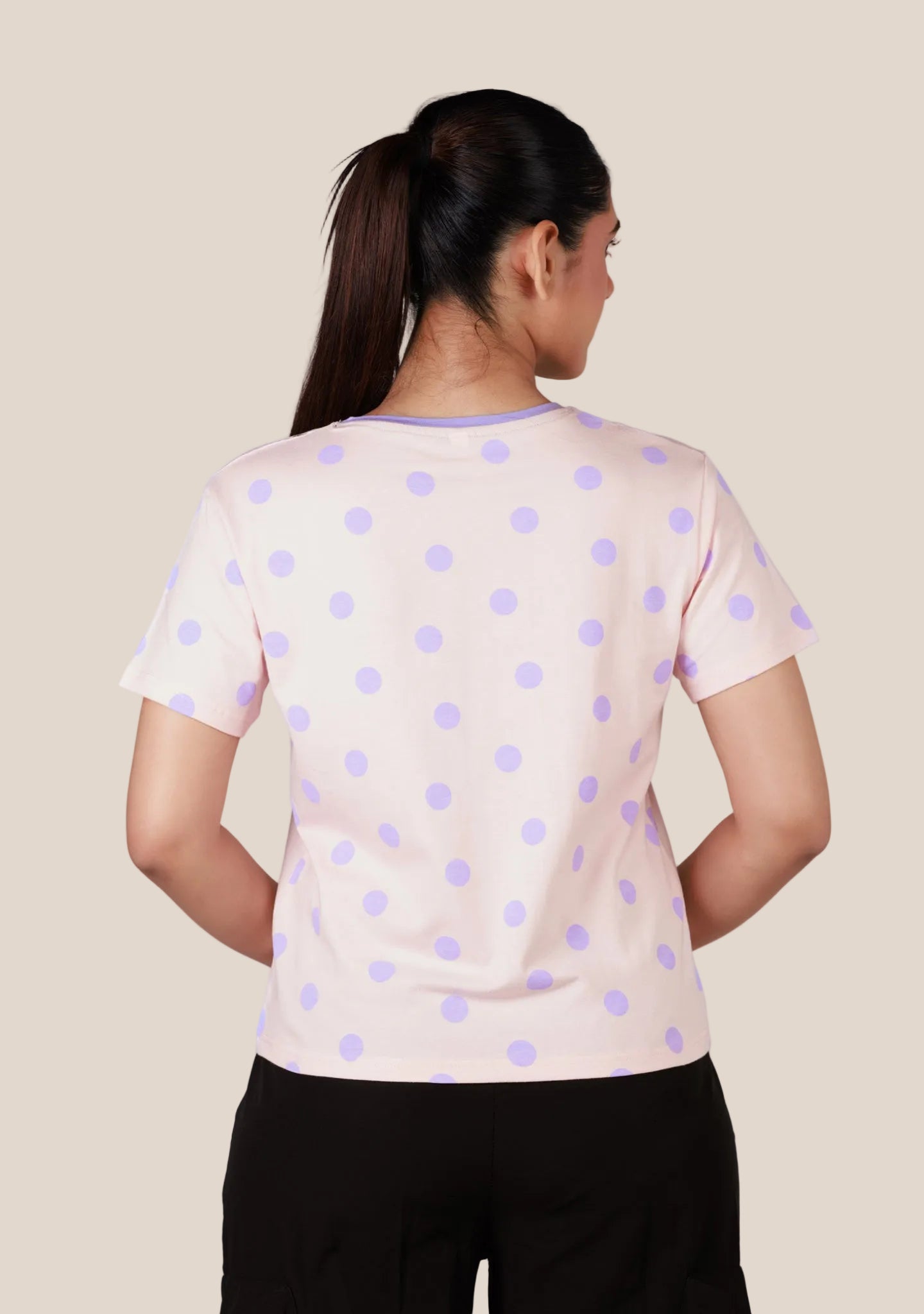 Short-Length T-Shirt - Light Pink Printed