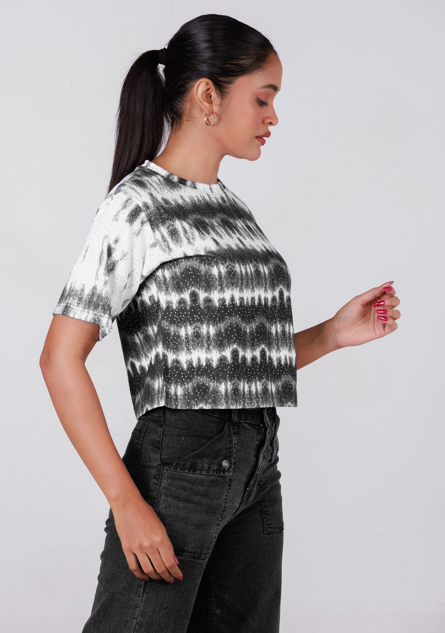 Ladies Crop T Shirt - Black Printed