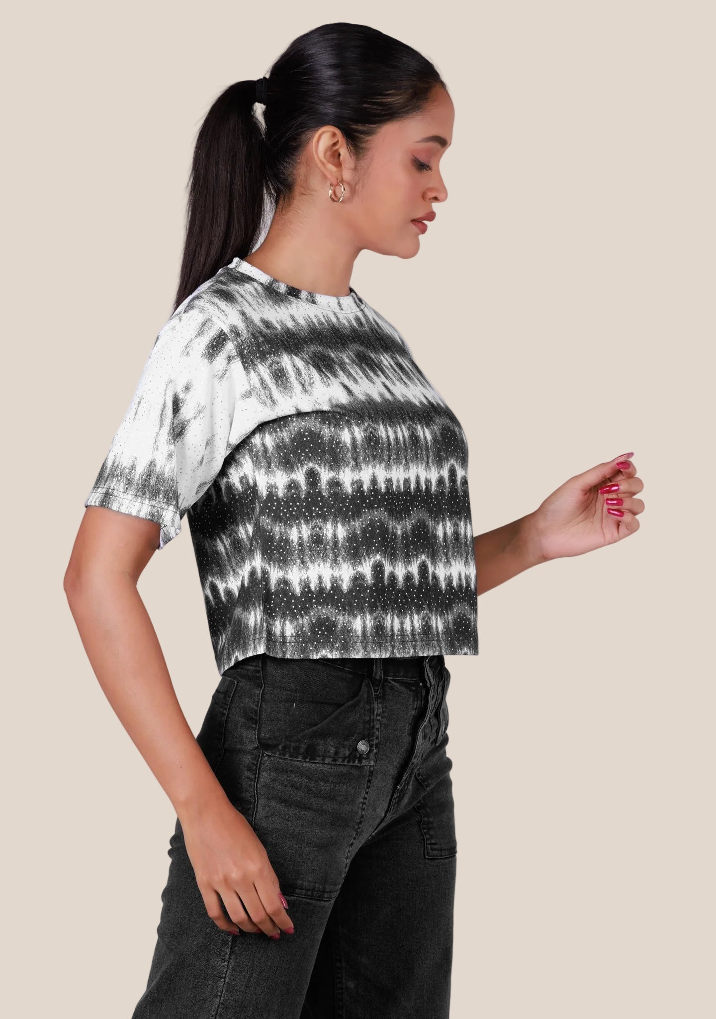 Ladies Crop T Shirt - Black Printed