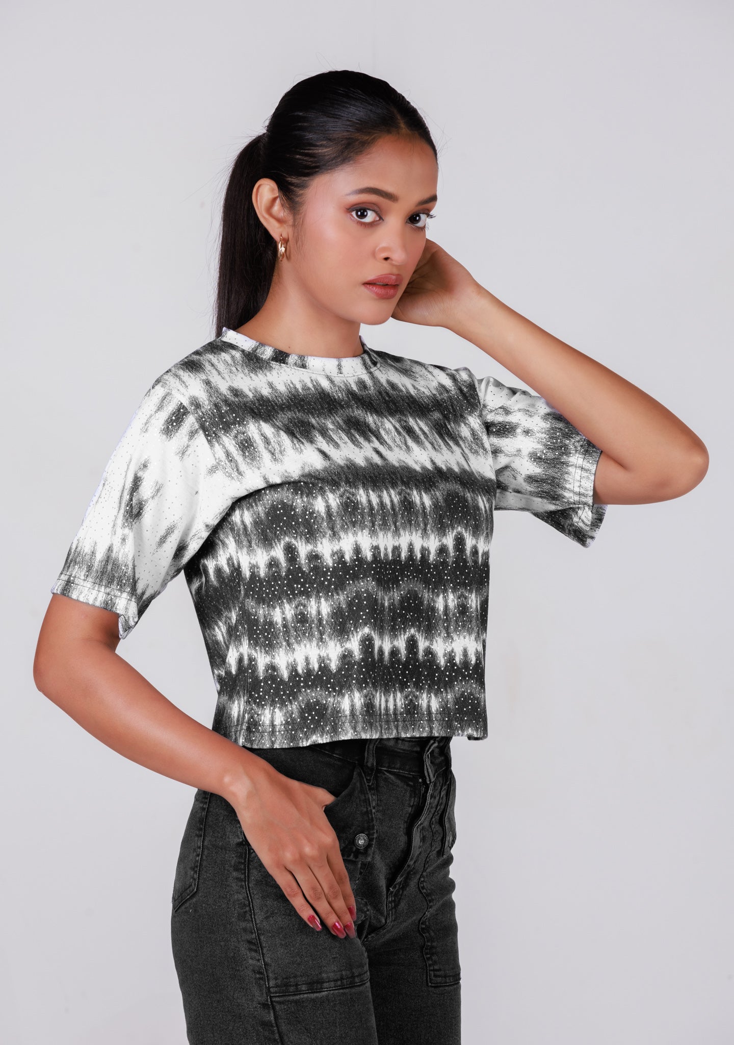 Ladies Crop T Shirt - Black Printed