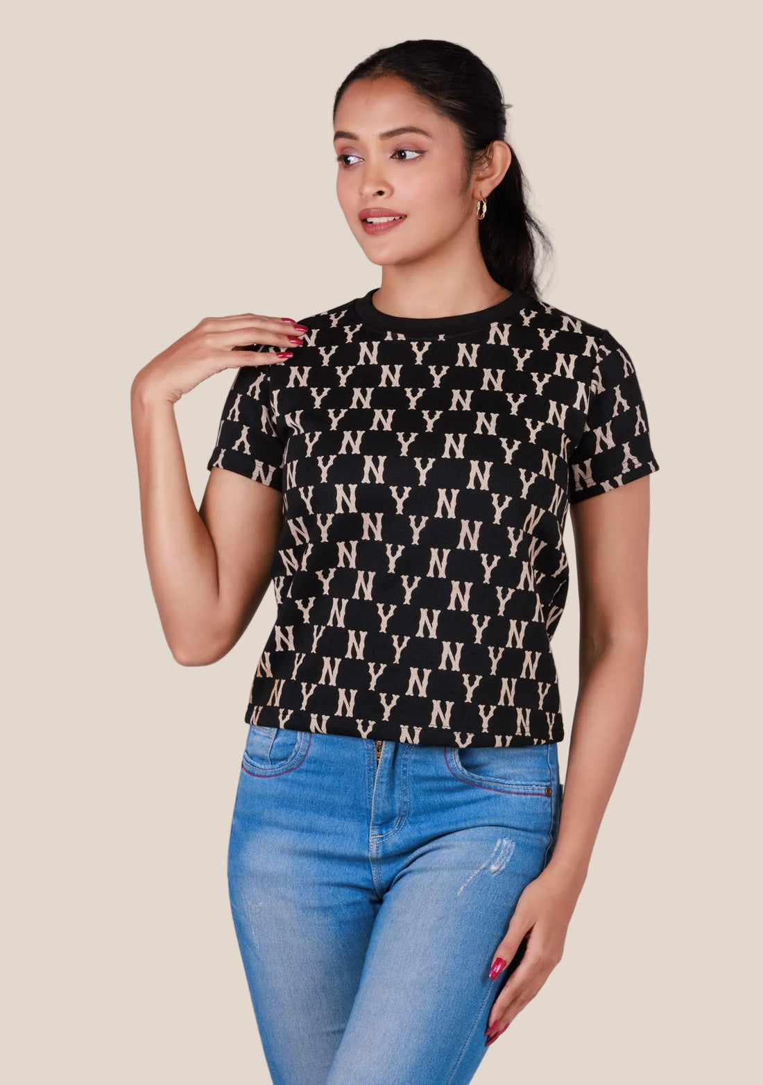 Short-Length T-Shirt - Black Gold Printed